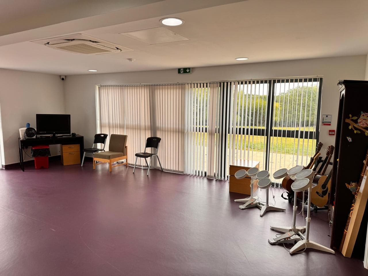 Music room with instruments for music sessions
